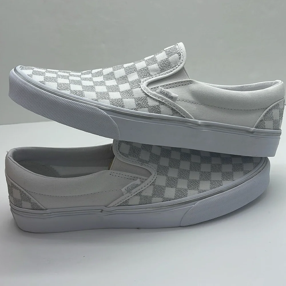 Vans Men’s Checkered Classic Slip-On Sneakers Metallic True White VN000CT5W00